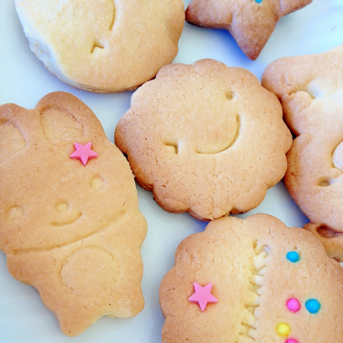 子供が喜ぶ バターなし型抜きクッキー 彡 レシピ 作り方 By ななじまる 楽天レシピ 子供が喜ぶ バターなし型抜きクッキー 彡 レシピ 作り方 By ななじまる 楽天レシピ